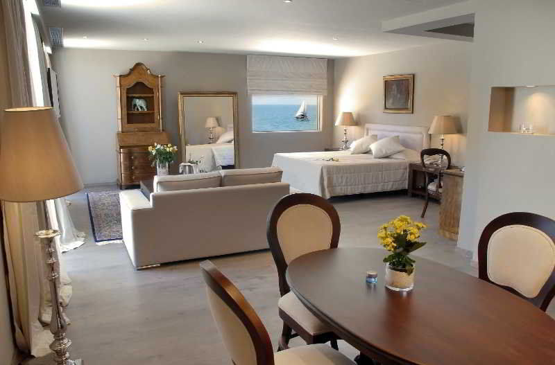 เมเยอร์ มอน เรปอส พาเลซ - สำหรับผู้ใหญ่เท่านั้น Hotel Corfu  ภายนอก รูปภาพ
